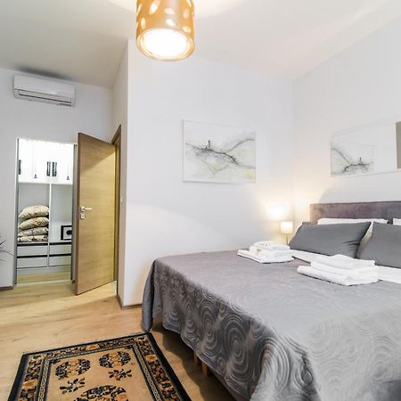 Polai Center Apartments Екстериор снимка