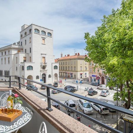 Polai Center Apartments Екстериор снимка