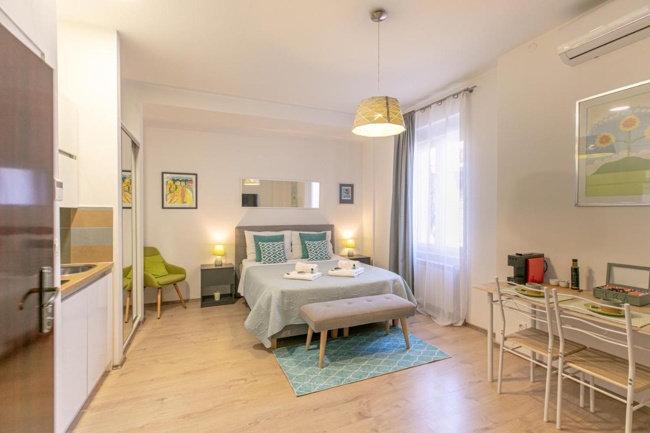 Polai Center Apartments Екстериор снимка