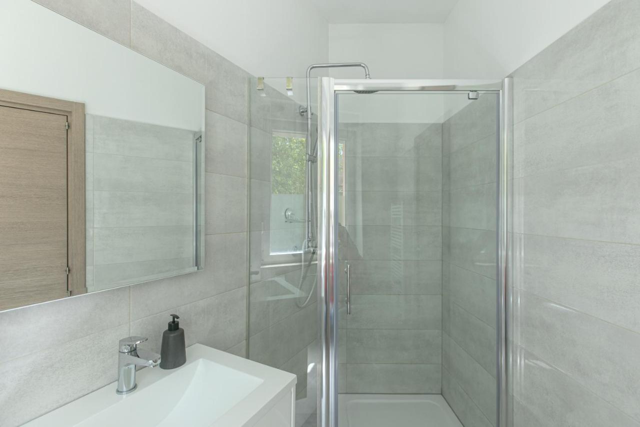 Polai Center Apartments Екстериор снимка