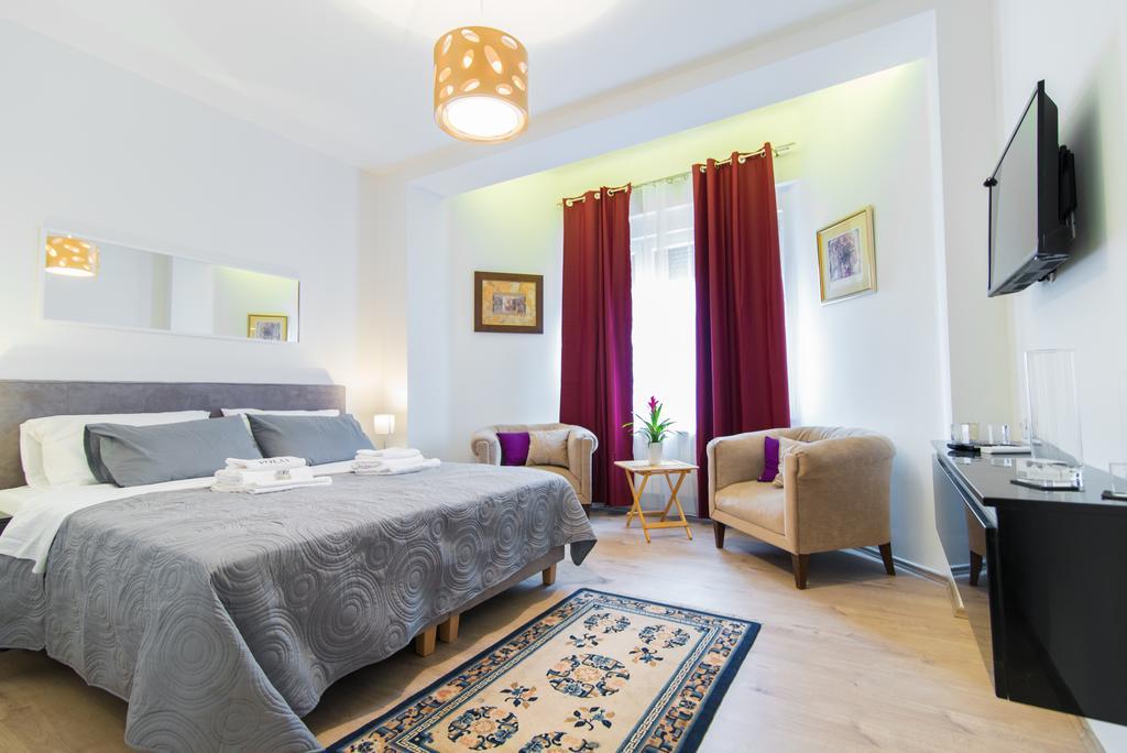 Polai Center Apartments Екстериор снимка