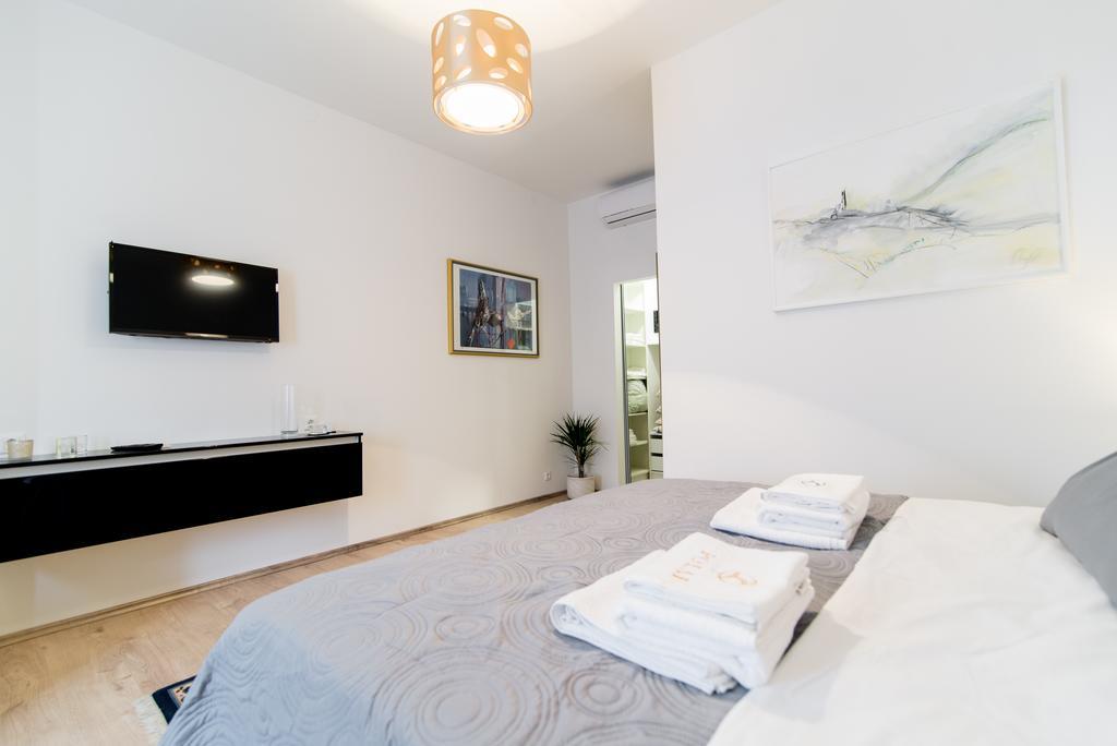 Polai Center Apartments Екстериор снимка